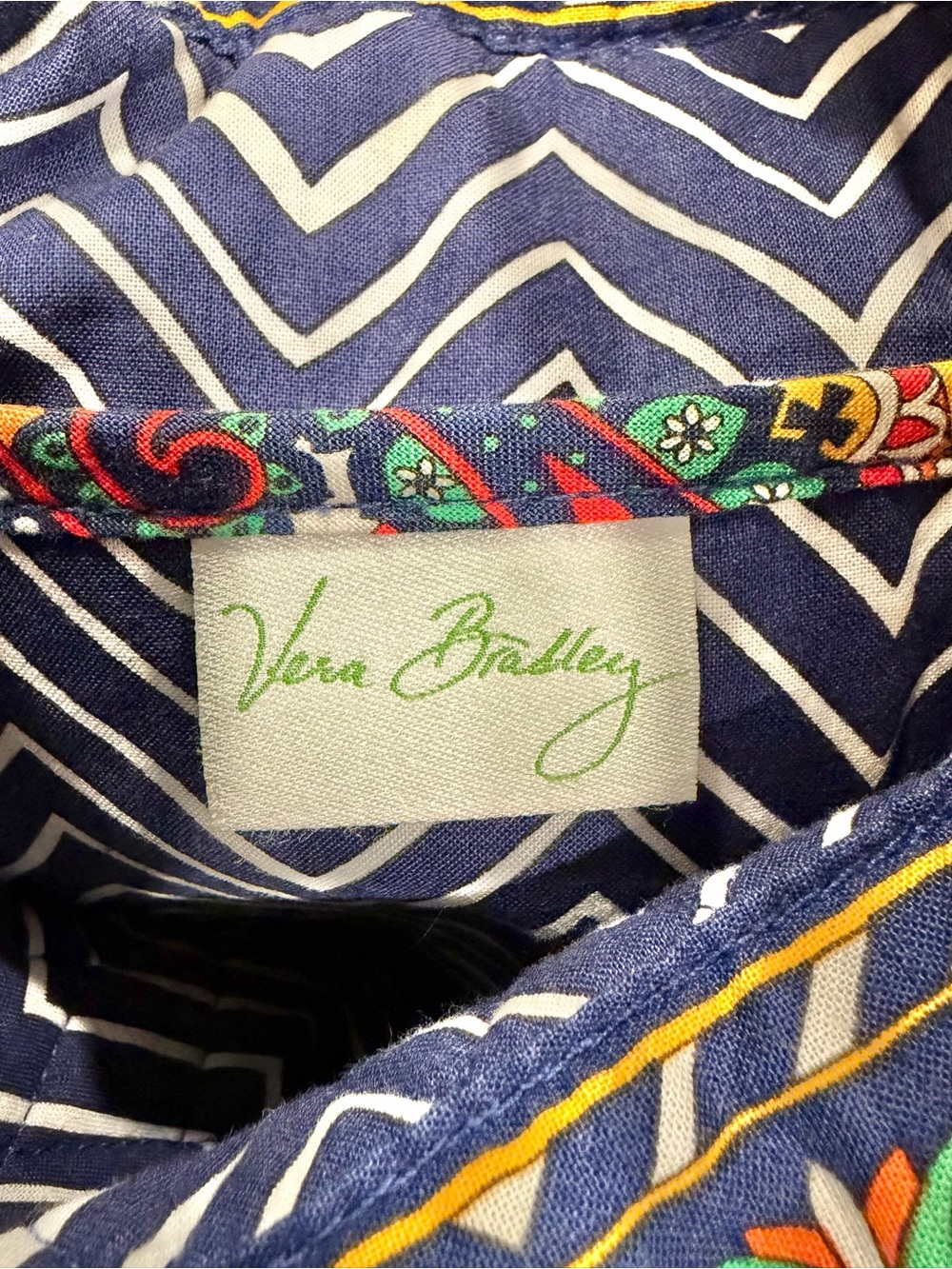VERA BRADLEY Quilted Tote Bag in Venetian Paisley Retired Print - Picture 6 of 6